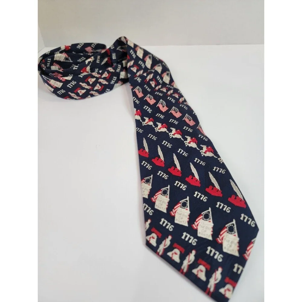 Museum Artifacts Silk Tie Patriotic 1776 Bill of Rights Flag Novelty Necktie USA